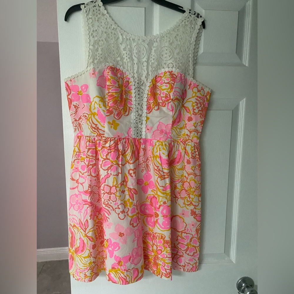 Beautiful Lilly putlizer size 12